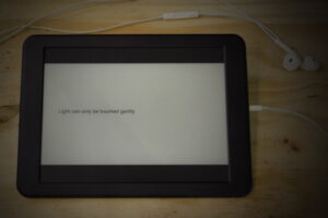 To love a lie - Prikazna slika